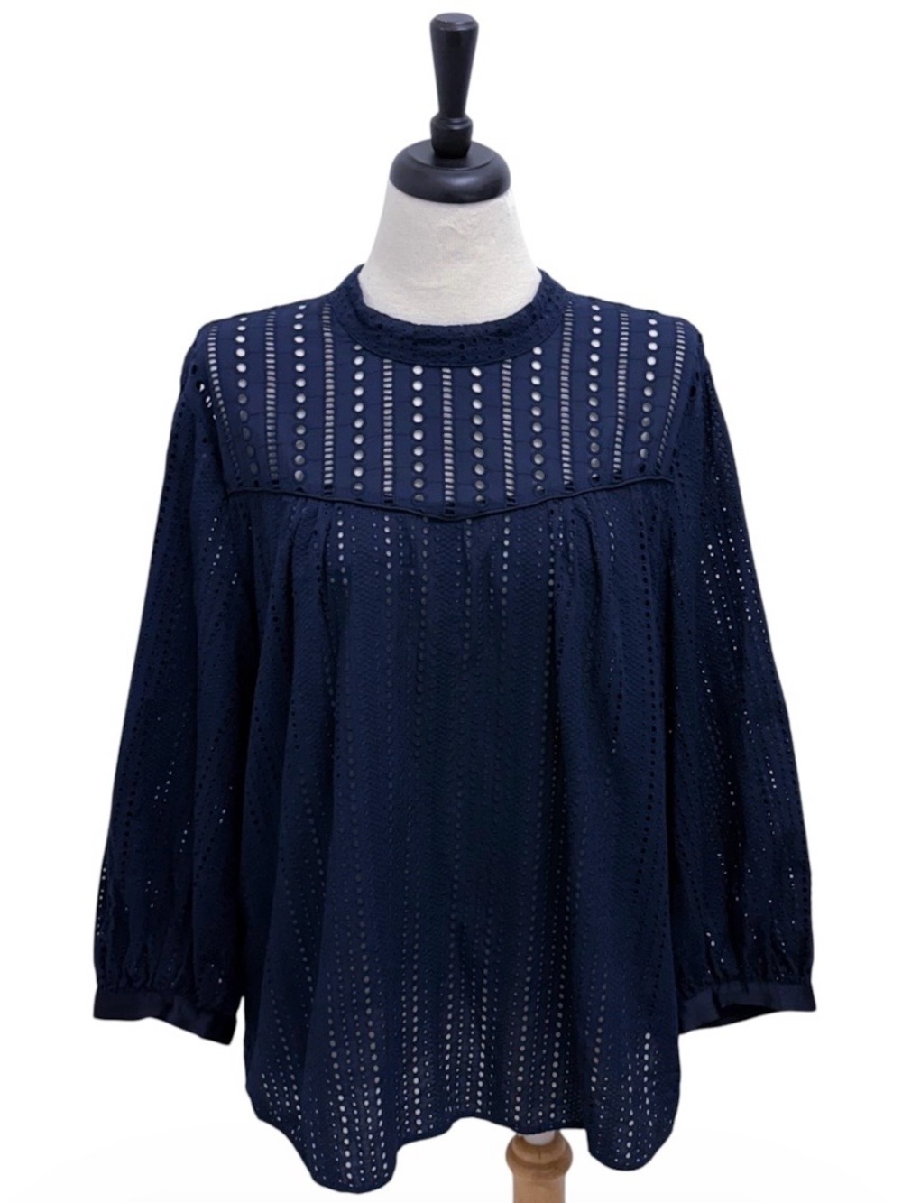 Banana Republic Navy Blue Eyelet Mock Neck Long Puff Sleeve Unlined Top XL